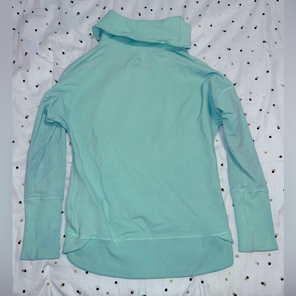 Lululemon Sweatshirt - Picture 4 of 5